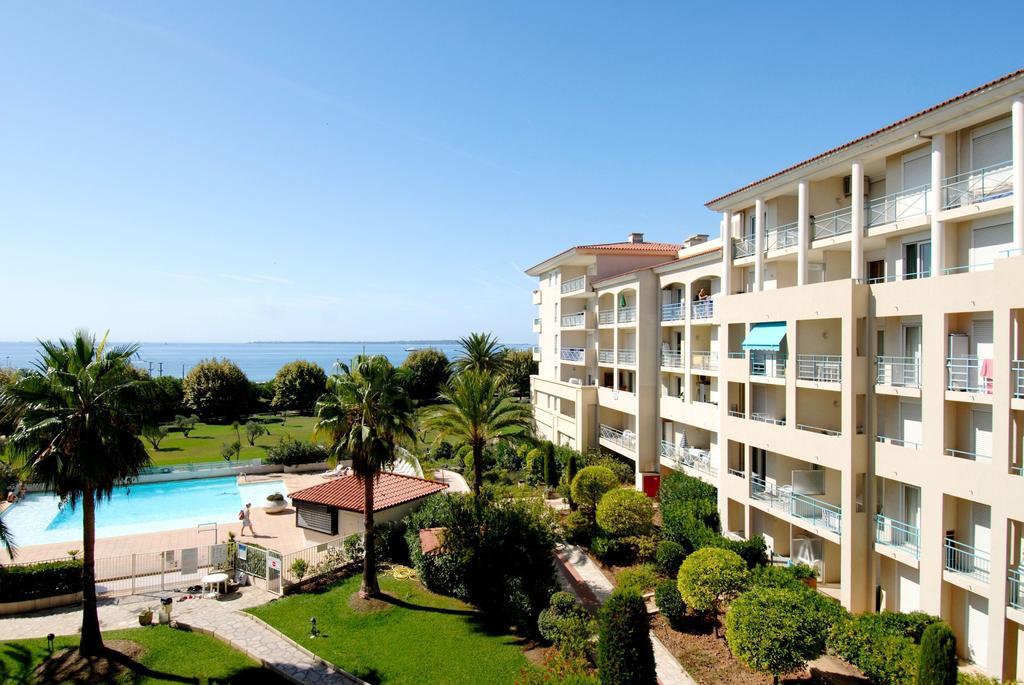 Residence Odalys Les Pins Bleus Juan-les-Pins Exterior foto